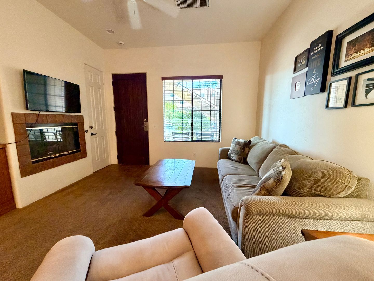 50650 Santa Rosa Plaza Unit 1 - La Quinta - California - 1 bed, 1 bath rental property