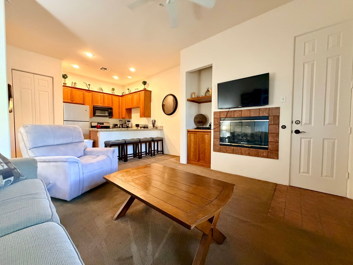 50650 Santa Rosa Plaza Unit 1 - La Quinta - California - 1 bed, 1 bath rental property