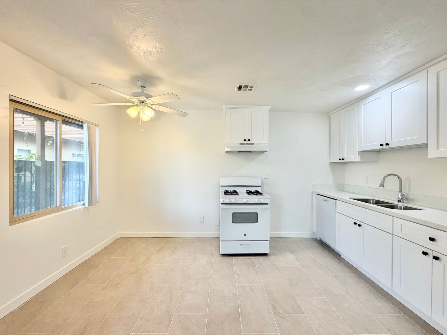 579 S Highland Drive - 05 - Palm Springs - California - 1 bed, 1 bath rental property
