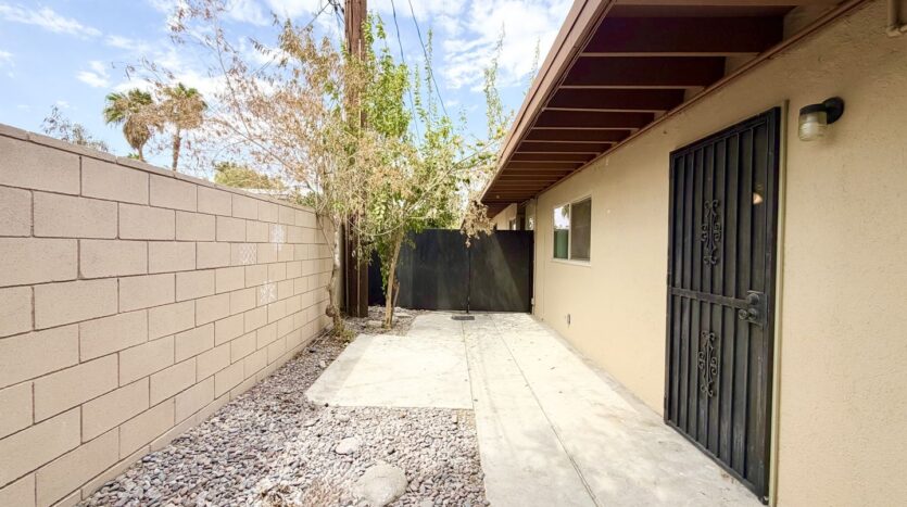 579 S Highland Drive - 05 - Palm Springs - California - 1 bed, 1 bath rental property