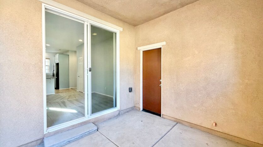 617 Calle Vibrante - Palm Desert - California - 3 bed, 2.5 bath rental property