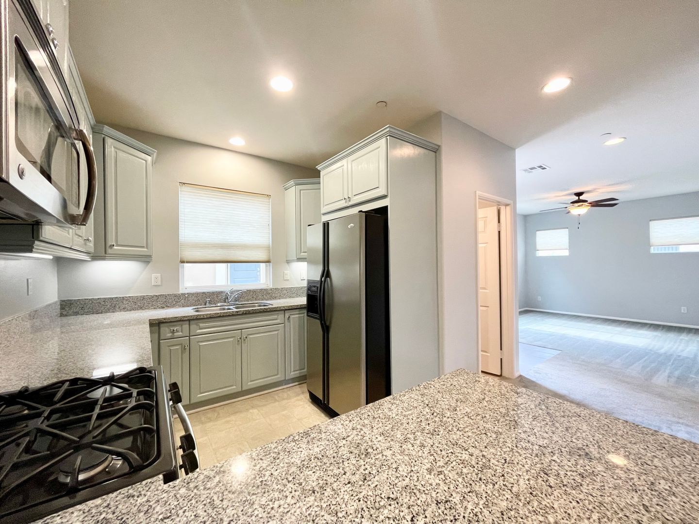 617 Calle Vibrante - Palm Desert - California - 3 bed, 2.5 bath rental property