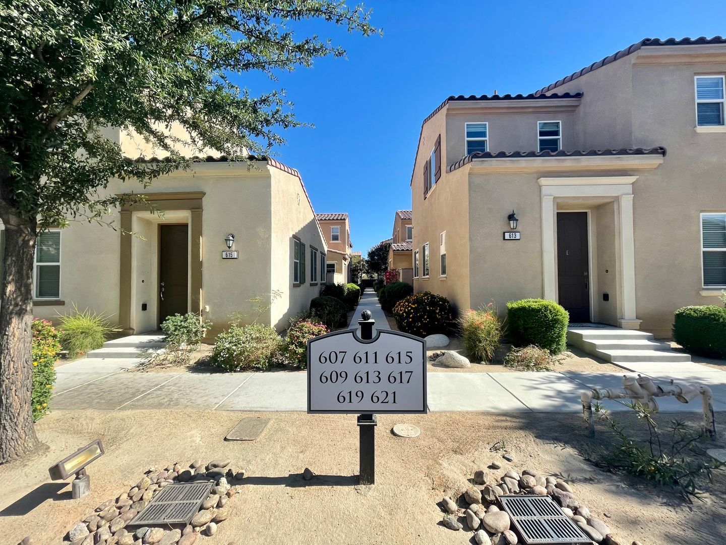 617 Calle Vibrante - Palm Desert - California - 3 bed, 2.5 bath rental property