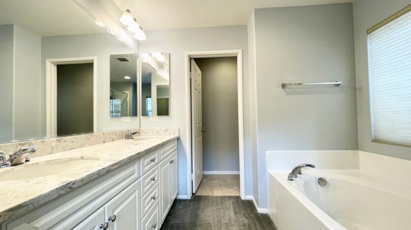 617 Calle Vibrante - Palm Desert - California - 3 bed, 2.5 bath rental property