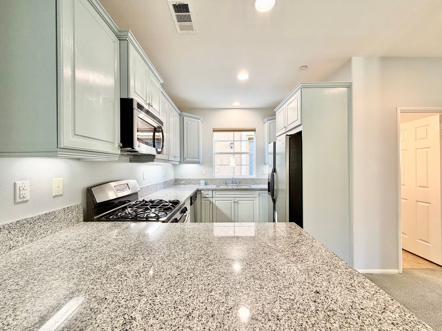 617 Calle Vibrante - Palm Desert - California - 3 bed, 2.5 bath rental property