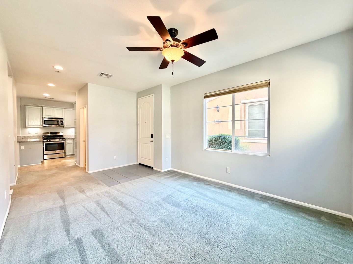 617 Calle Vibrante - Palm Desert - California - 3 bed, 2.5 bath rental property