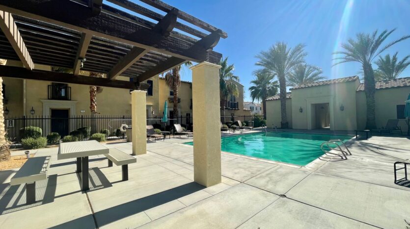 617 Calle Vibrante - Palm Desert - California - 3 bed, 2.5 bath rental property
