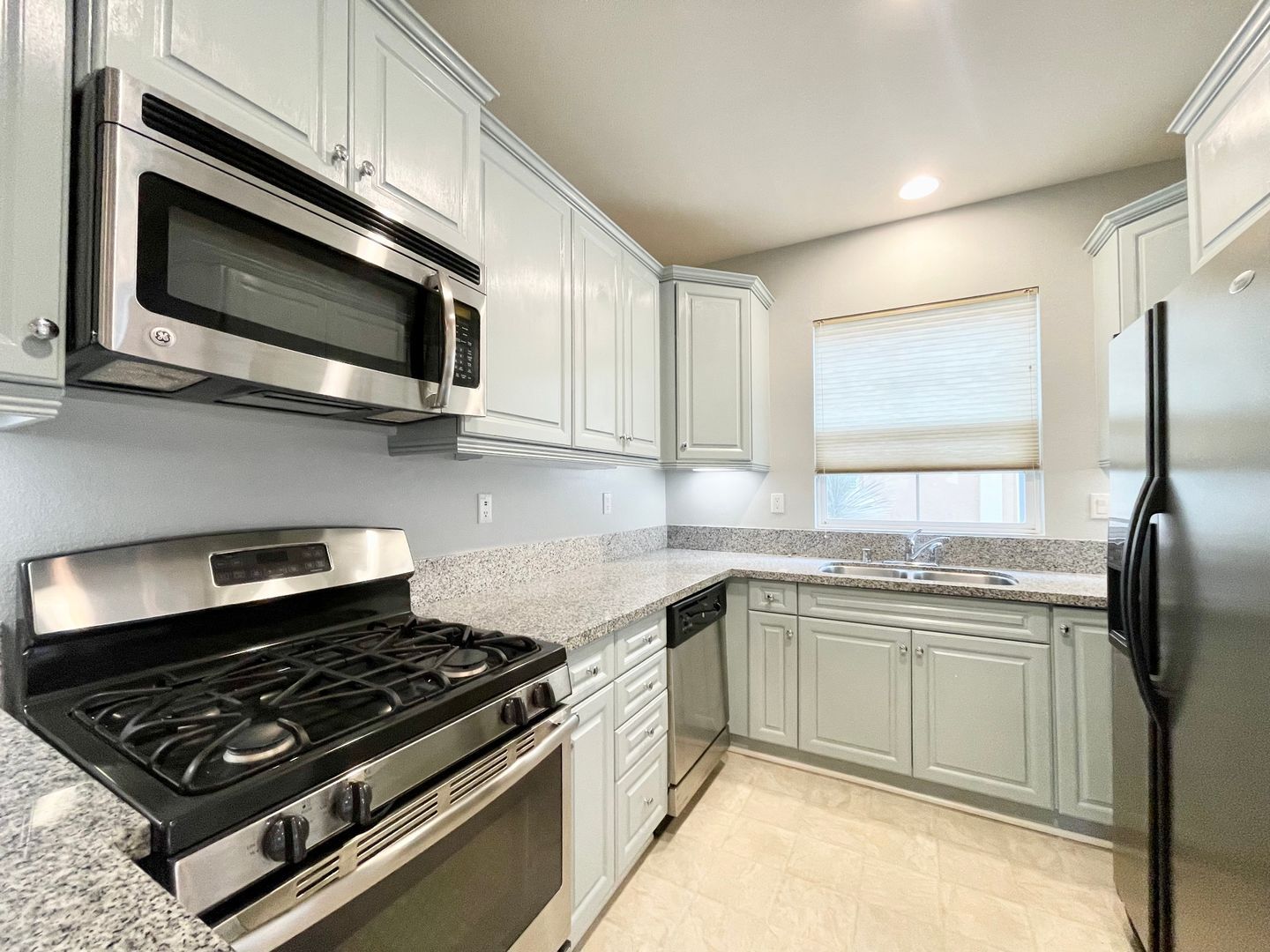 617 Calle Vibrante - Palm Desert - California - 3 bed, 2.5 bath rental property