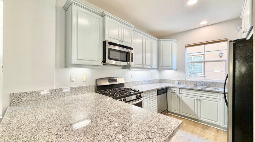 617 Calle Vibrante - Palm Desert - California - 3 bed, 2.5 bath rental property
