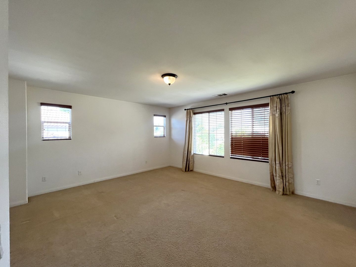 7143 Leighton Drive - Corona - California - 4 bed, 3 bath rental property