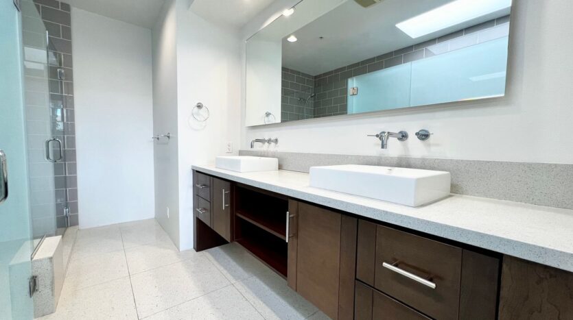 803 N Palm Canyon Dr. - Unit 09 - Palm Springs - California - 2 bed, 2 bath rental property