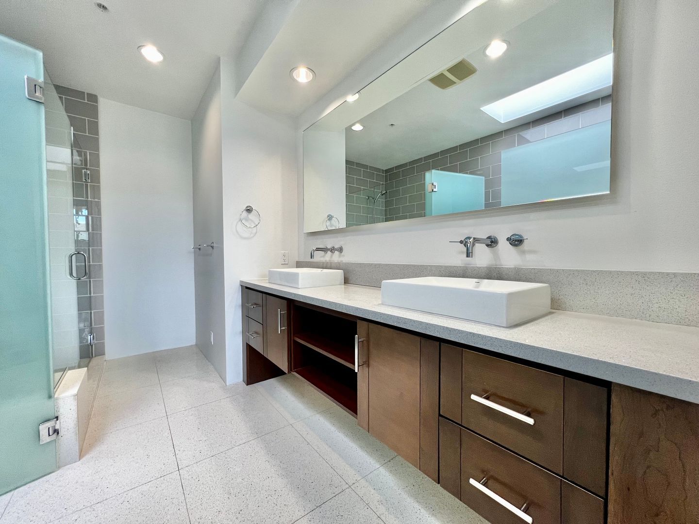 803 N Palm Canyon Dr. - Unit 09 - Palm Springs - California - 2 bed, 2 bath rental property