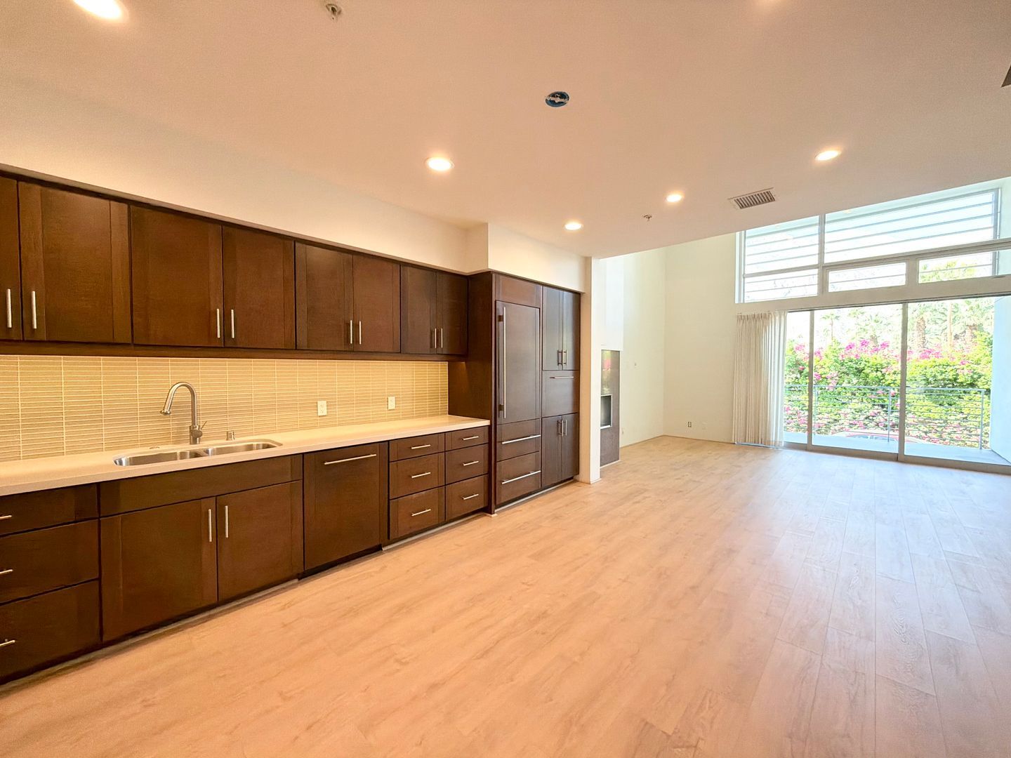 803 N Palm Canyon Dr. - Unit 09 - Palm Springs - California - 2 bed, 2 bath rental property