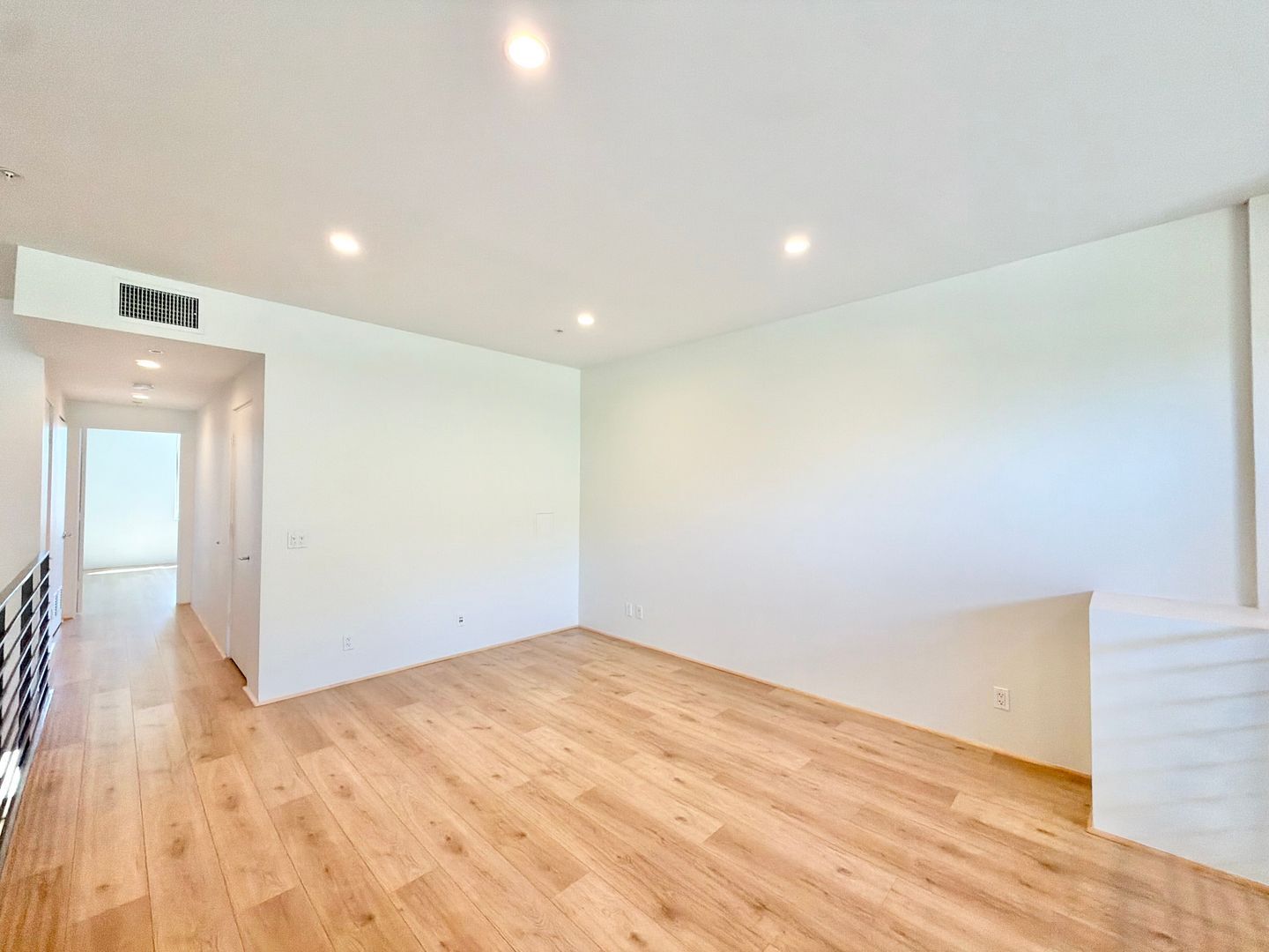 803 N Palm Canyon Dr. - Unit 09 - Palm Springs - California - 2 bed, 2 bath rental property