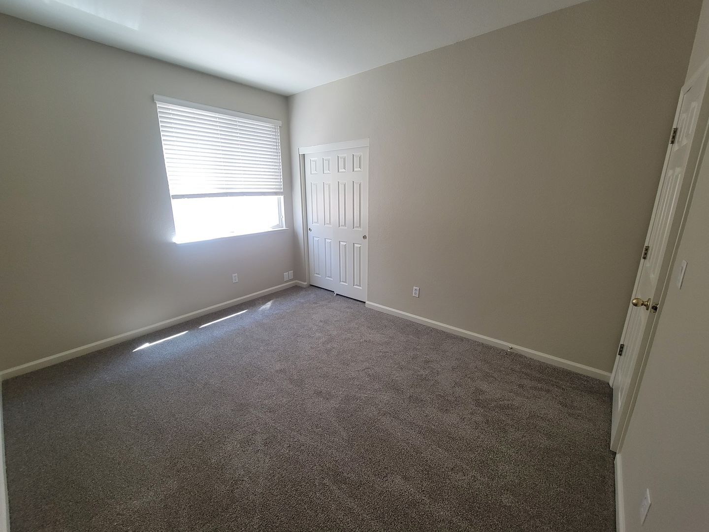 8624 Banton Circle - Elk Grove - California - 3 bed, 2 bath rental property