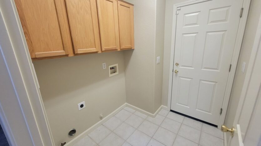 8624 Banton Circle - Elk Grove - California - 3 bed, 2 bath rental property