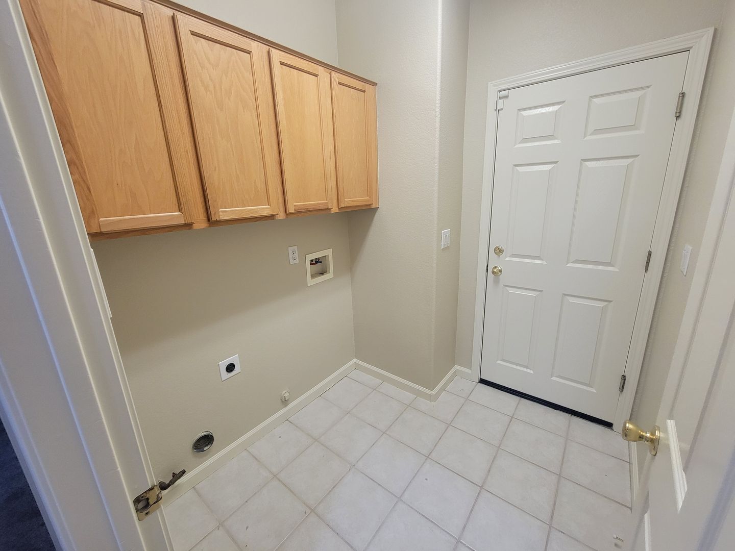 8624 Banton Circle - Elk Grove - California - 3 bed, 2 bath rental property