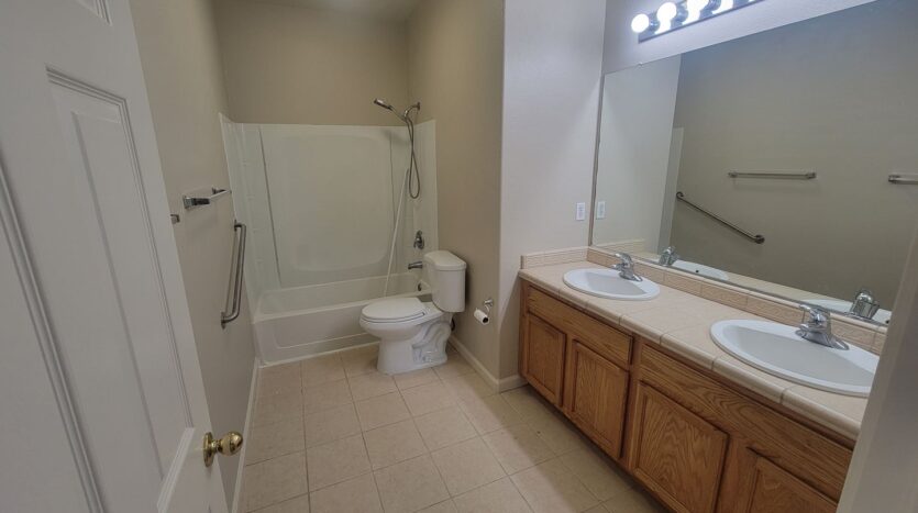 8624 Banton Circle - Elk Grove - California - 3 bed, 2 bath rental property