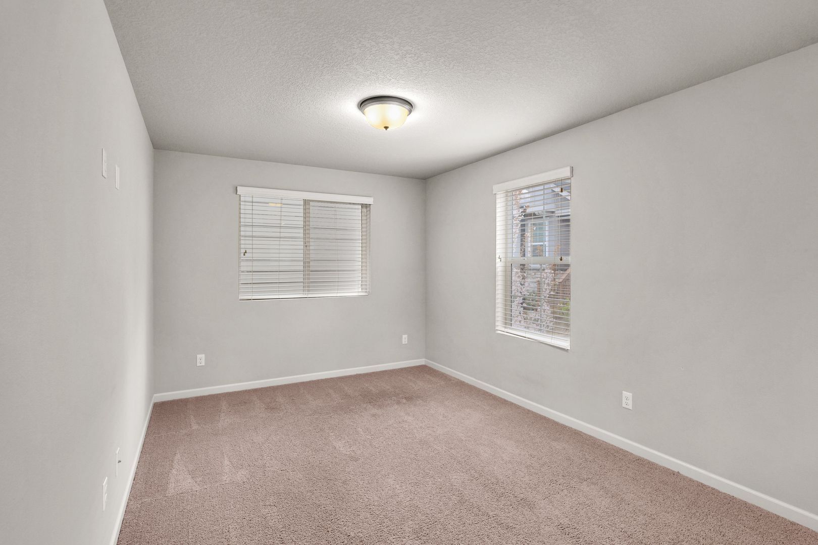 9359 SW Treble Lane - Portland - Oregon - 3 bed, 2.5 bath rental property
