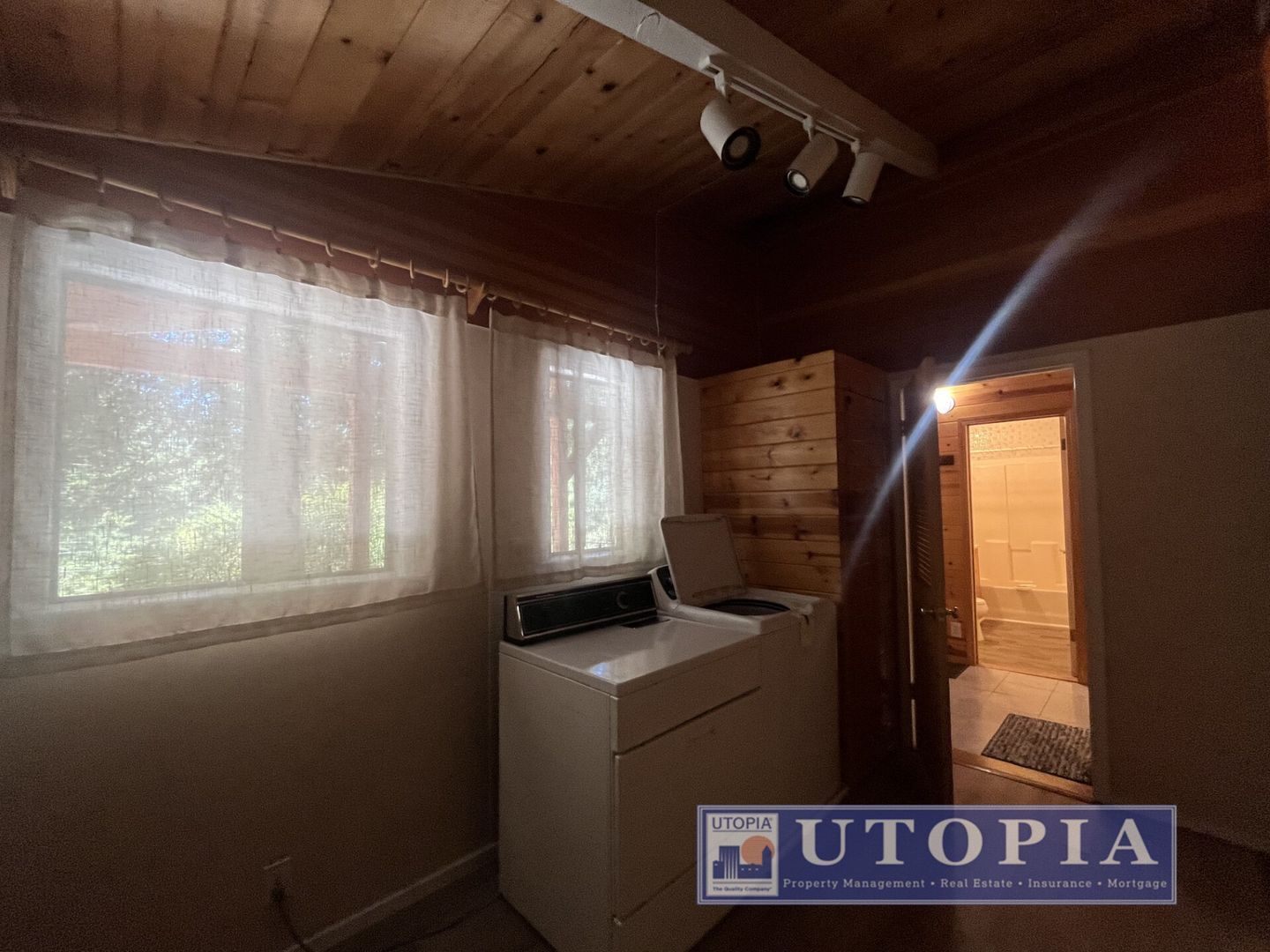 10585 Redwood Dr. - Felton - California - 2 bed, 1 bath rental property