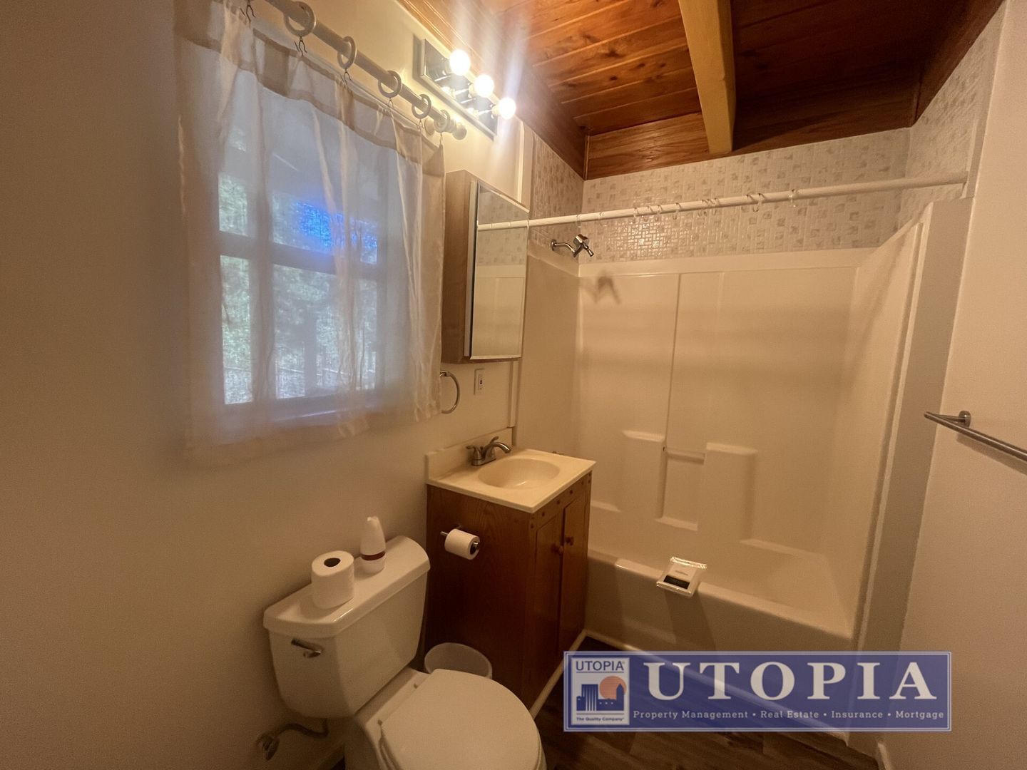 10585 Redwood Dr. - Felton - California - 2 bed, 1 bath rental property