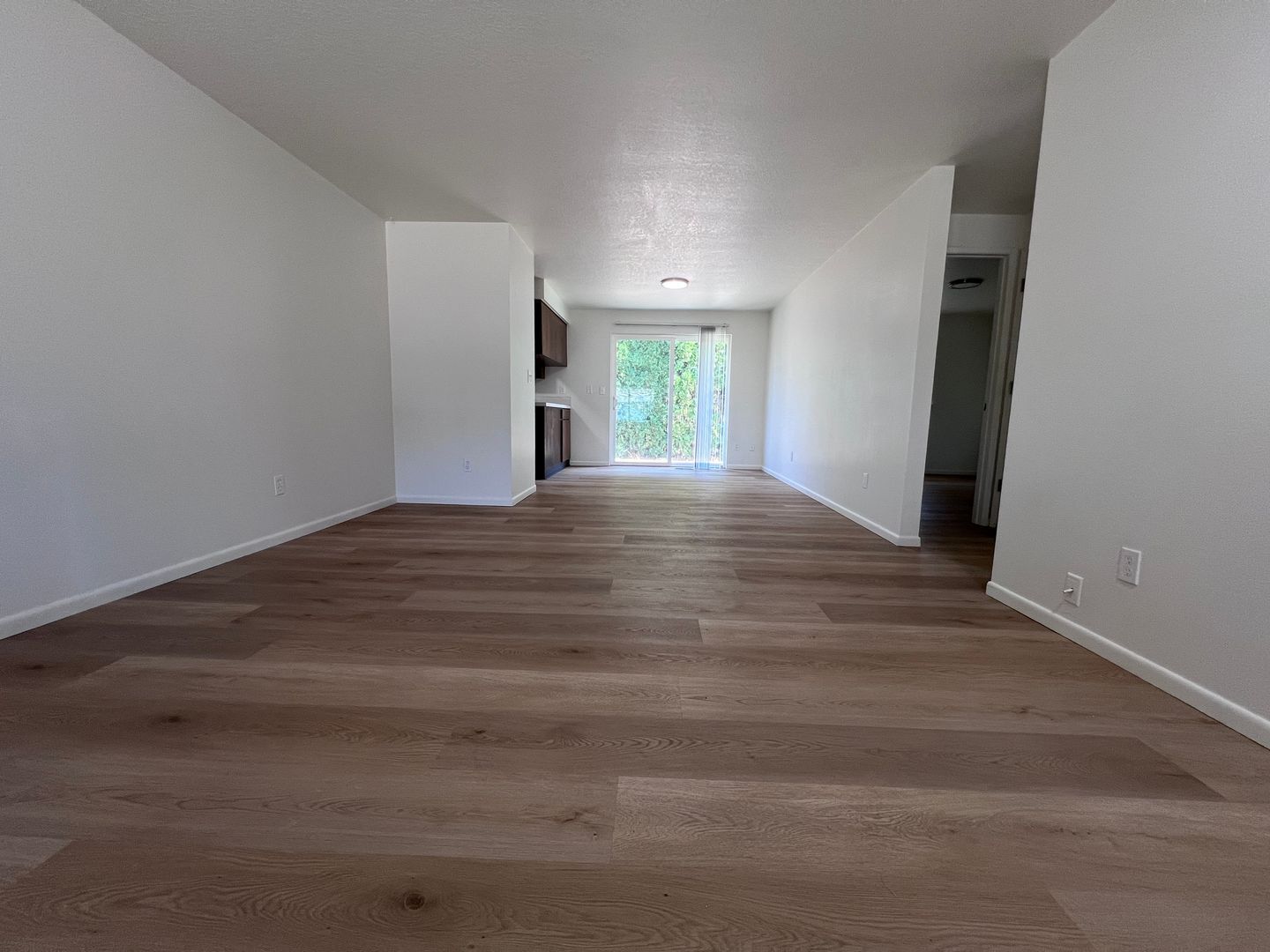 1106 SW Fox Ct - Troutdale - Oregon - 2 bed, 1 bath rental property