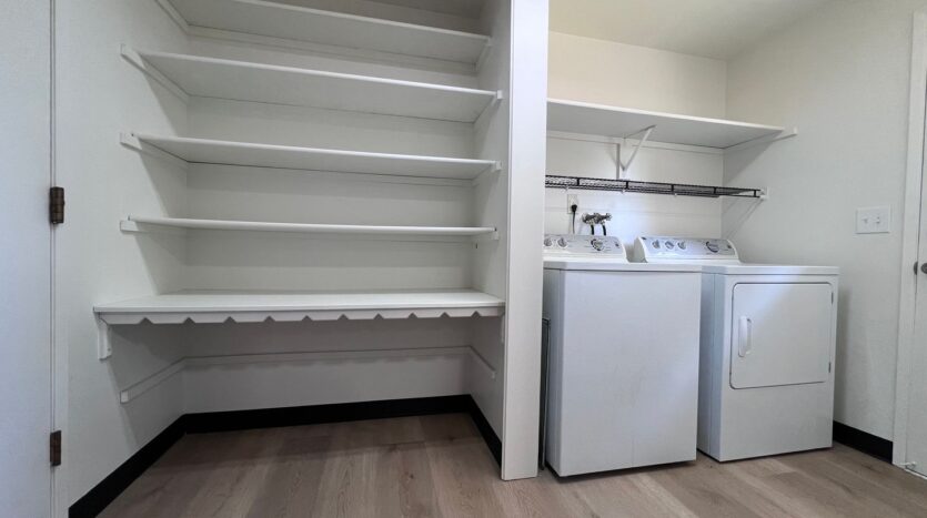 1106 SW Fox Ct - Troutdale - Oregon - 2 bed, 1 bath rental property