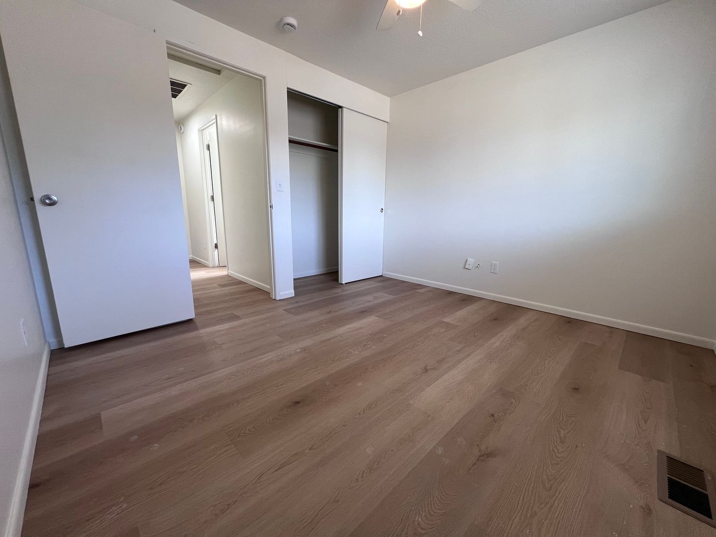 1106 SW Fox Ct - Troutdale - Oregon - 2 bed, 1 bath rental property
