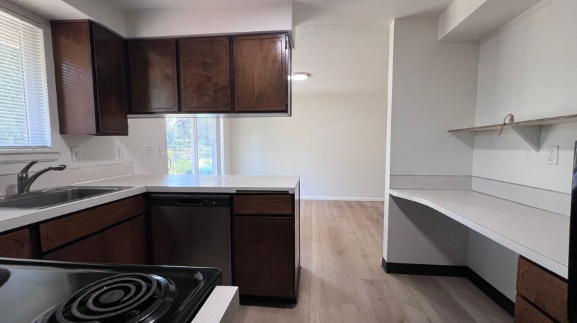 1106 SW Fox Ct - Troutdale - Oregon - 2 bed, 1 bath rental property