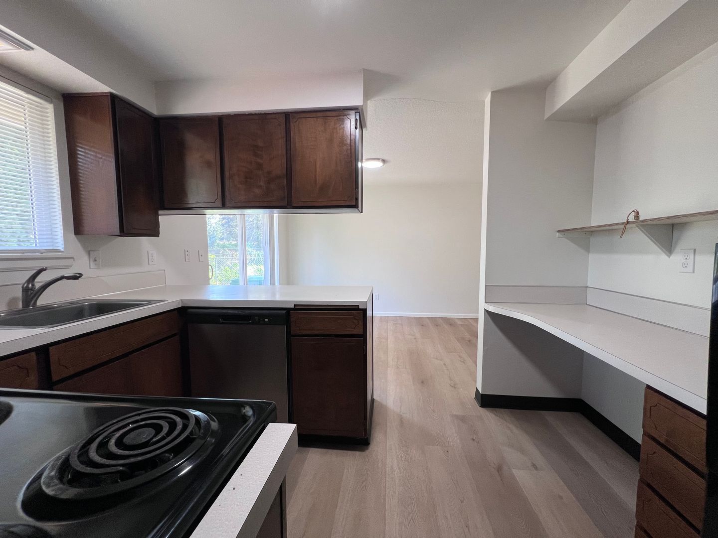 1106 SW Fox Ct - Troutdale - Oregon - 2 bed, 1 bath rental property