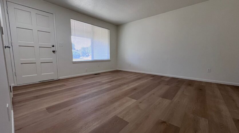 1106 SW Fox Ct - Troutdale - Oregon - 2 bed, 1 bath rental property