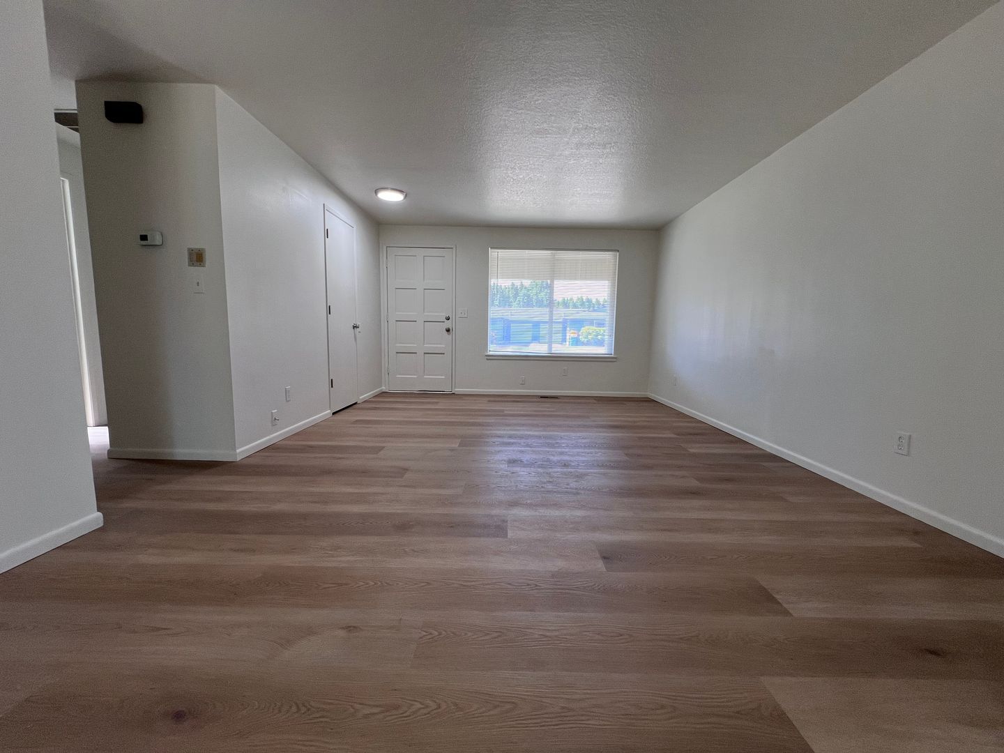 1106 SW Fox Ct - Troutdale - Oregon - 2 bed, 1 bath rental property