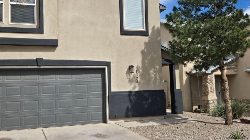 1328 Tres Ritos St SW - Albuquerque - New Mexico - 3 bed, 2.5 bath rental property