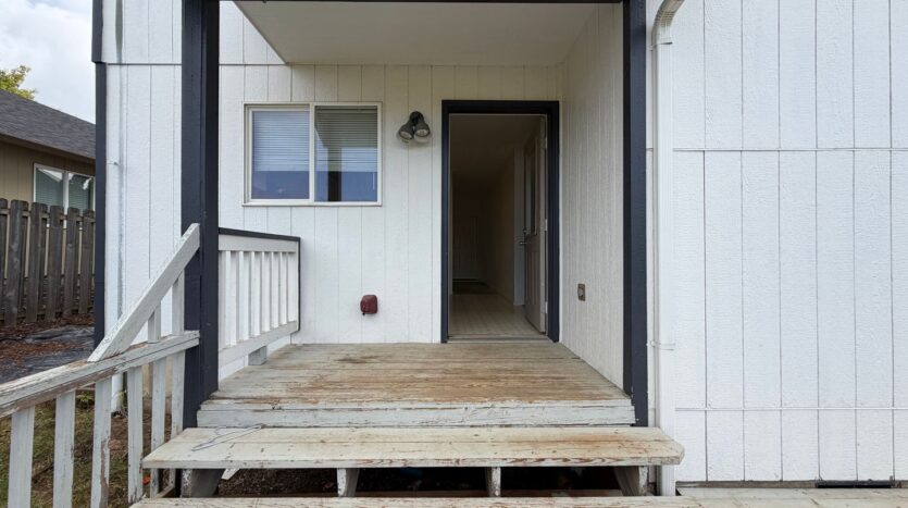 14110 SE Summerfield Loop - Happy Valley - Oregon - 3 bed, 2.5 bath rental property