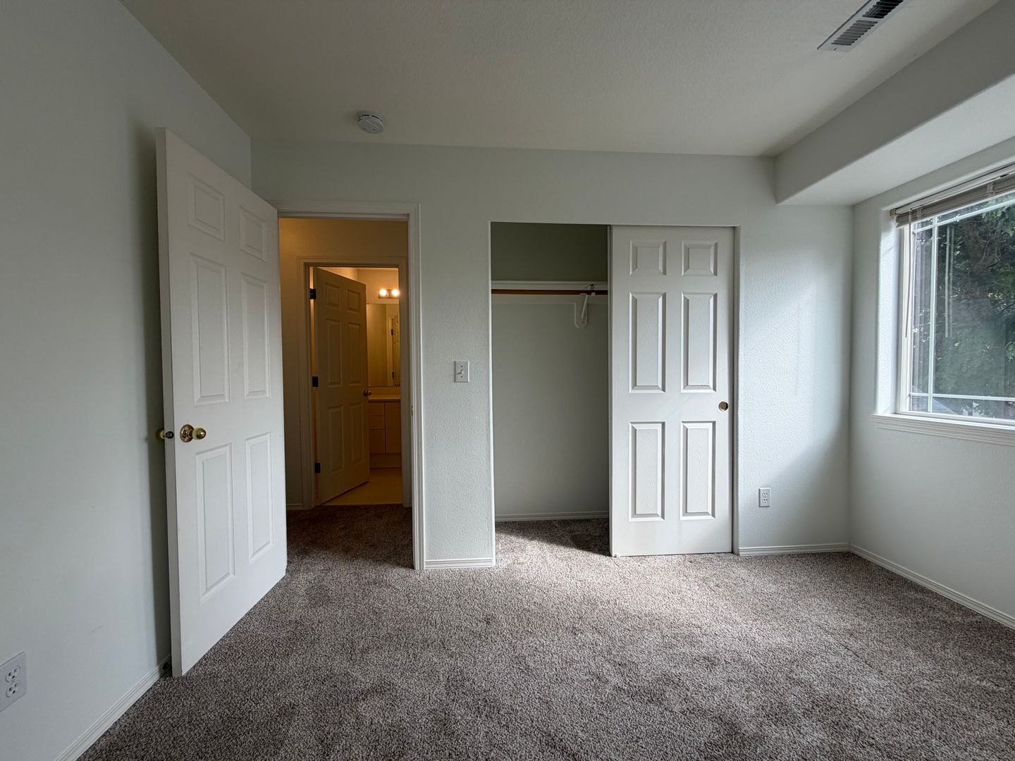 14110 SE Summerfield Loop - Happy Valley - Oregon - 3 bed, 2.5 bath rental property