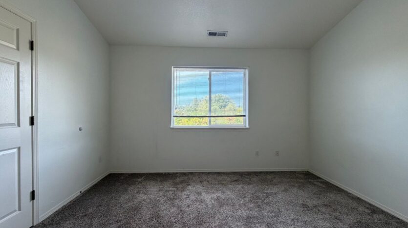 14110 SE Summerfield Loop - Happy Valley - Oregon - 3 bed, 2.5 bath rental property