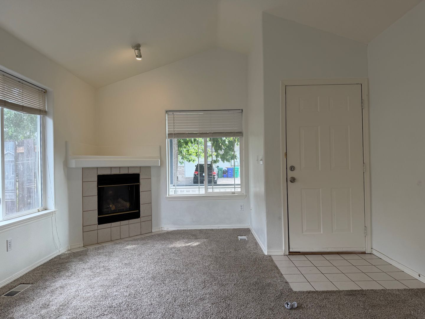 14110 SE Summerfield Loop - Happy Valley - Oregon - 3 bed, 2.5 bath rental property