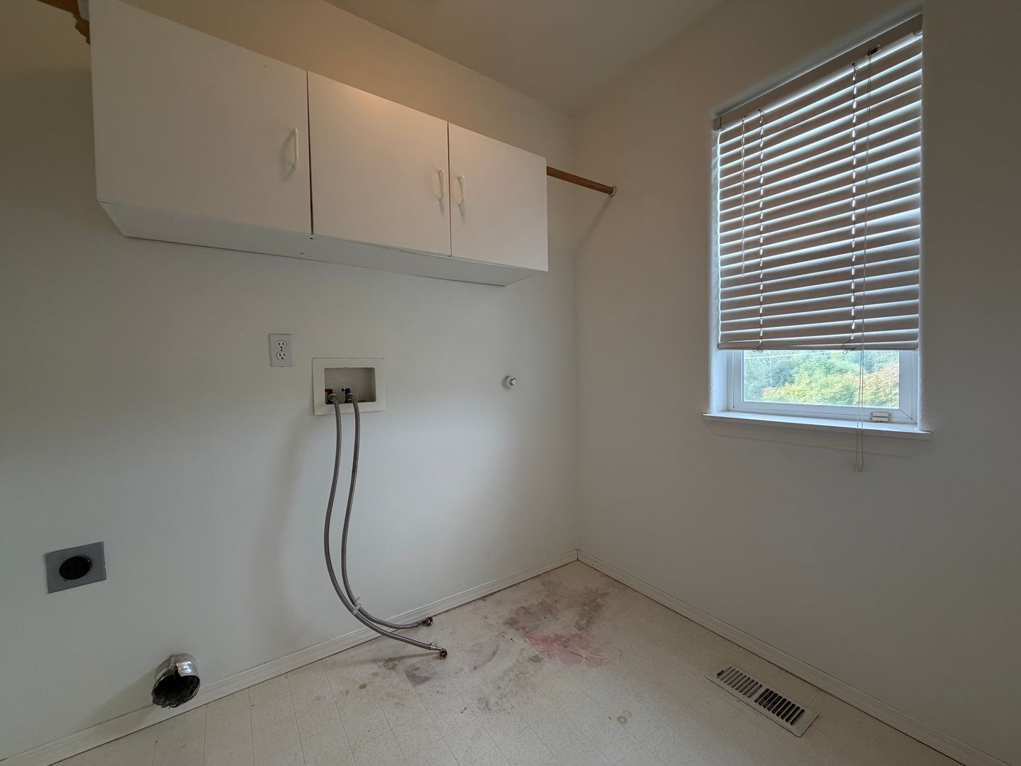 14110 SE Summerfield Loop - Happy Valley - Oregon - 3 bed, 2.5 bath rental property