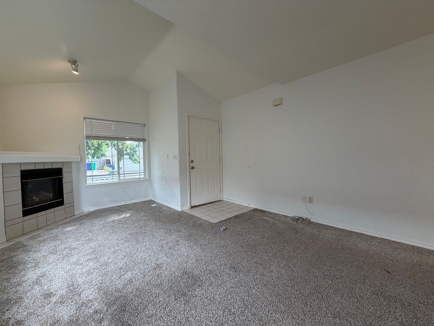 14110 SE Summerfield Loop - Happy Valley - Oregon - 3 bed, 2.5 bath rental property