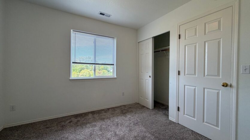 14110 SE Summerfield Loop - Happy Valley - Oregon - 3 bed, 2.5 bath rental property
