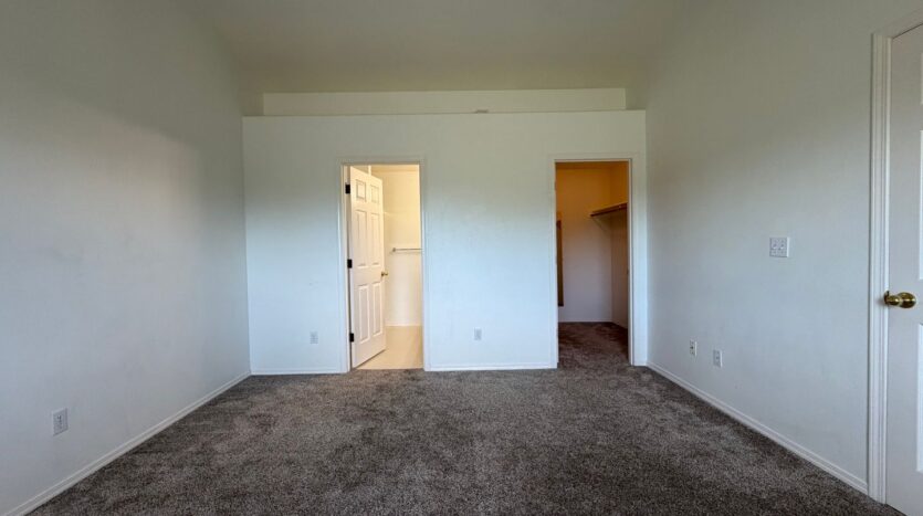 14110 SE Summerfield Loop - Happy Valley - Oregon - 3 bed, 2.5 bath rental property