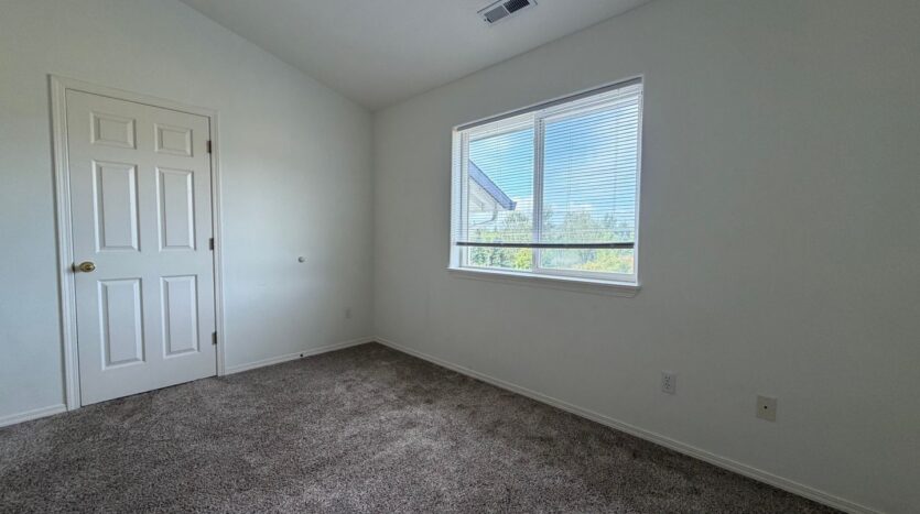 14110 SE Summerfield Loop - Happy Valley - Oregon - 3 bed, 2.5 bath rental property