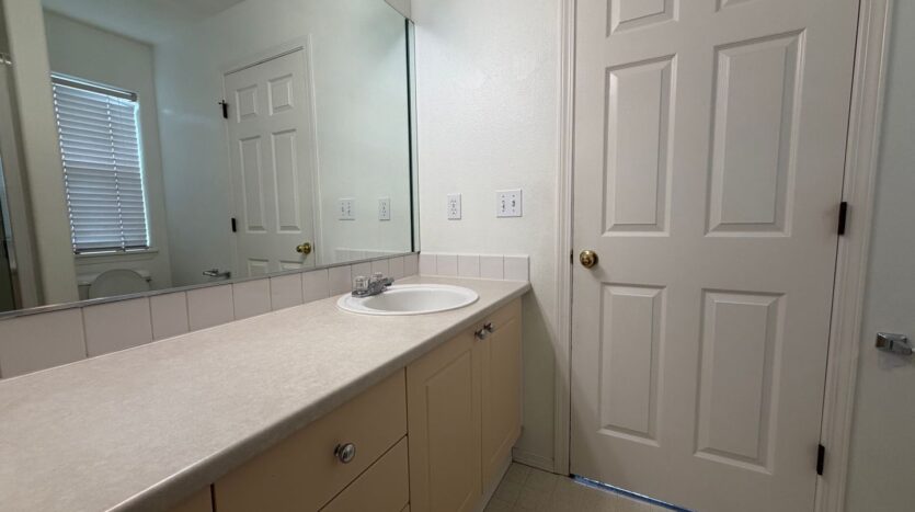 14110 SE Summerfield Loop - Happy Valley - Oregon - 3 bed, 2.5 bath rental property