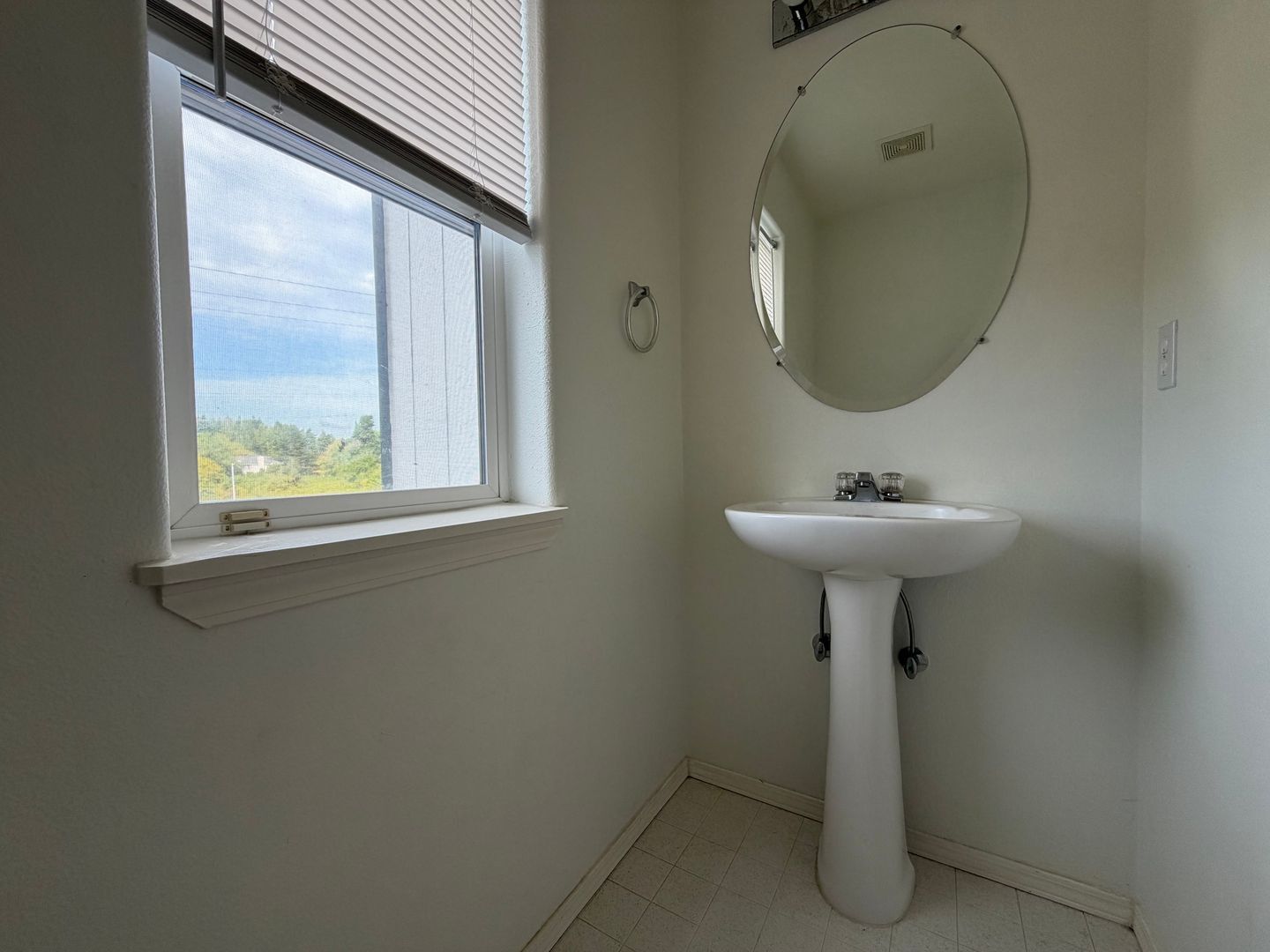14110 SE Summerfield Loop - Happy Valley - Oregon - 3 bed, 2.5 bath rental property