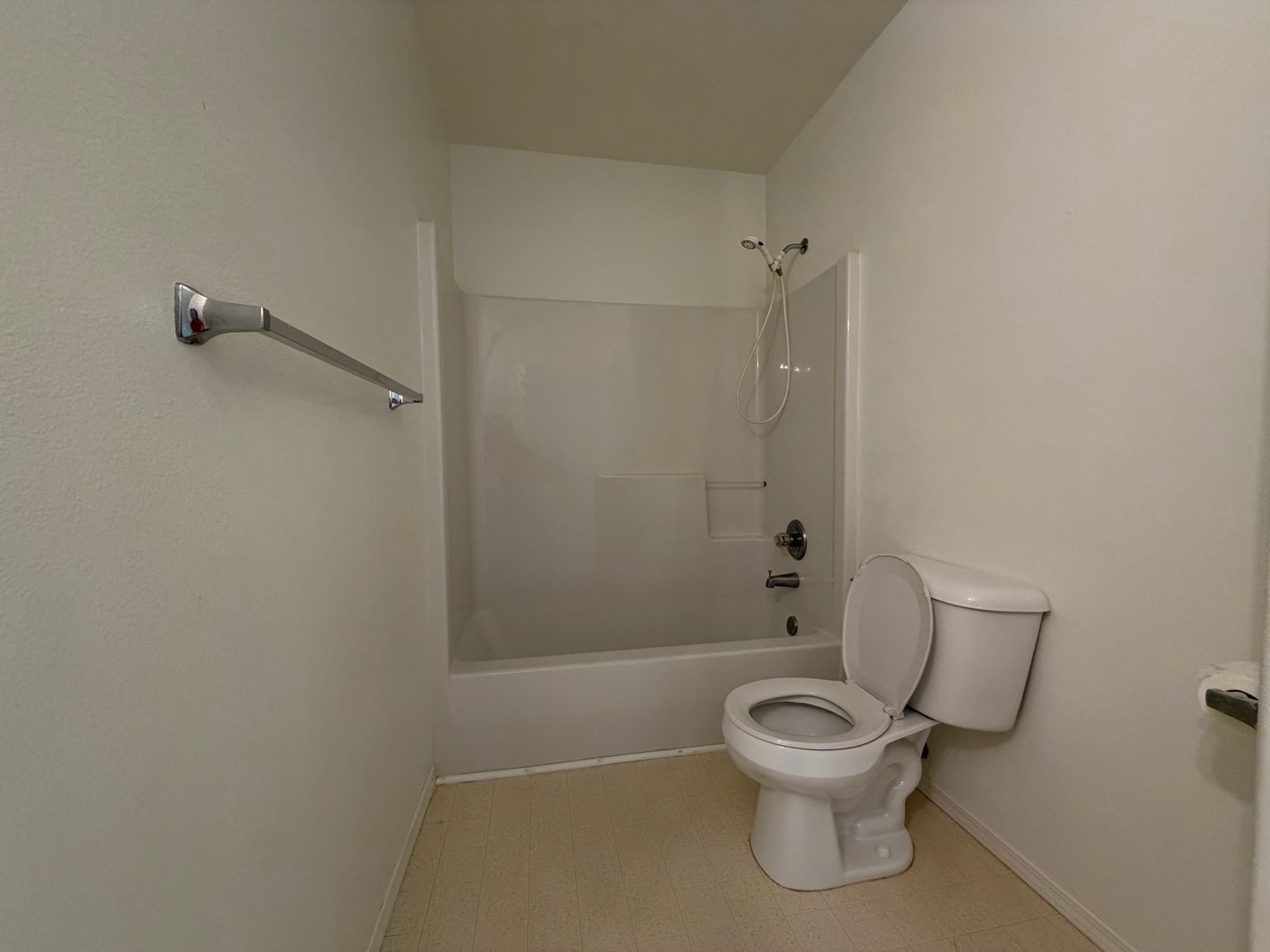 14110 SE Summerfield Loop - Happy Valley - Oregon - 3 bed, 2.5 bath rental property