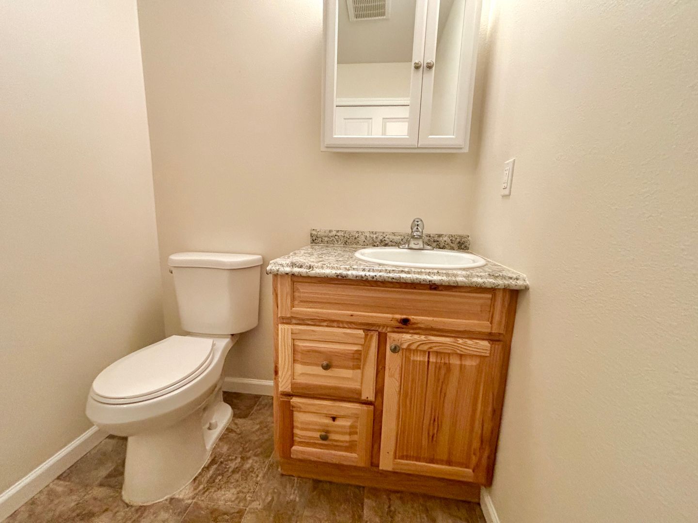 161 E Tall Fir Court #A - Sisters - Oregon - 1 bed, 1 bath rental property
