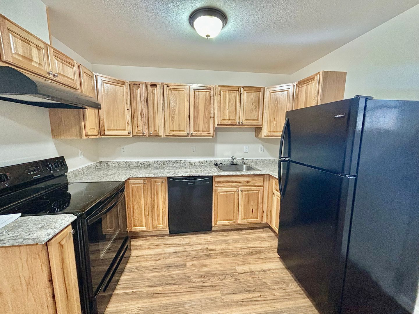 161 E Tall Fir Court #A - Sisters - Oregon - 1 bed, 1 bath rental property