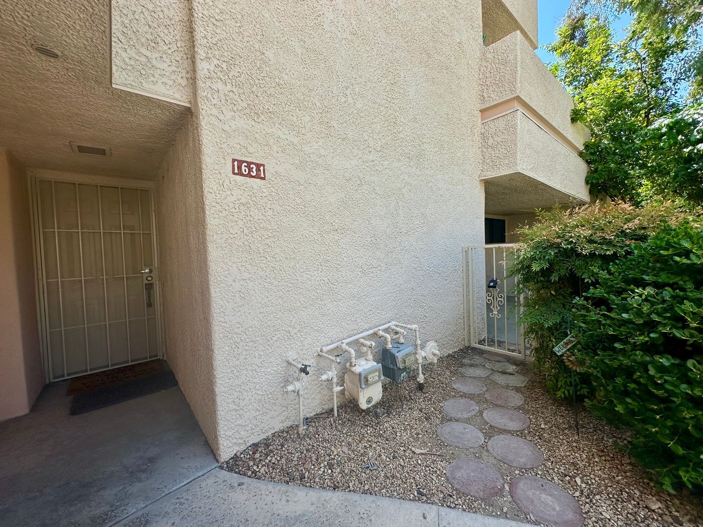 1631 S Cerritos Drive - Palm Springs - California - 2 bed, 2 bath rental property