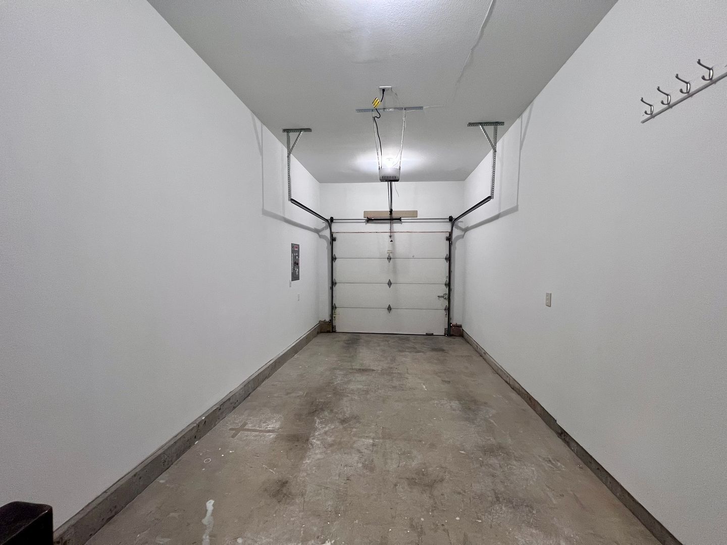 16739 NE Halsey St. - Portland - Oregon - 3 bed, 2.5 bath rental property