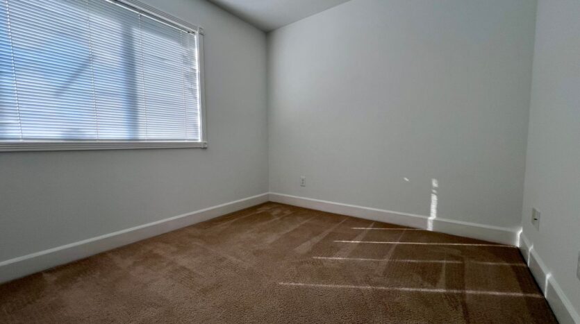 16739 NE Halsey St. - Portland - Oregon - 3 bed, 2.5 bath rental property
